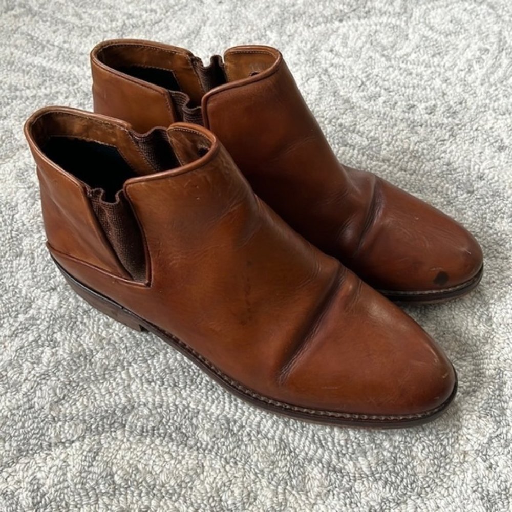 david and Jones Chelsea boots size 7.5